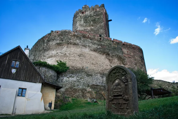 Ερείπια του μεσαιωνικού κάστρου — Φωτογραφία Αρχείου