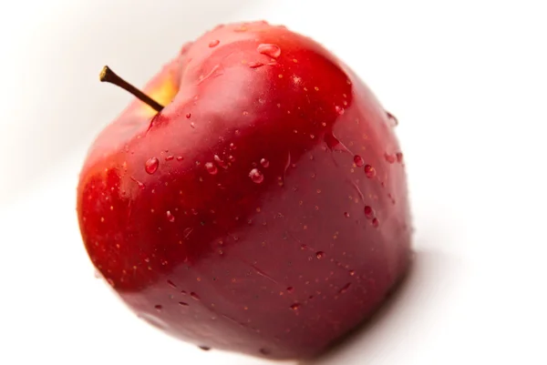 分離した新鮮な赤いりんご ストック画像