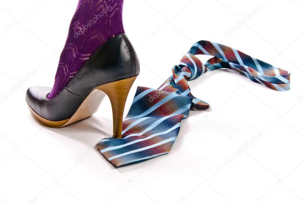 Shoe on high heel tread tie