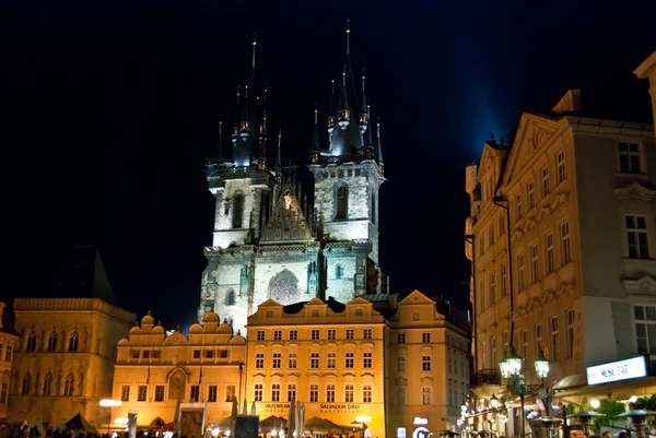 夜のプラハ — ストック写真