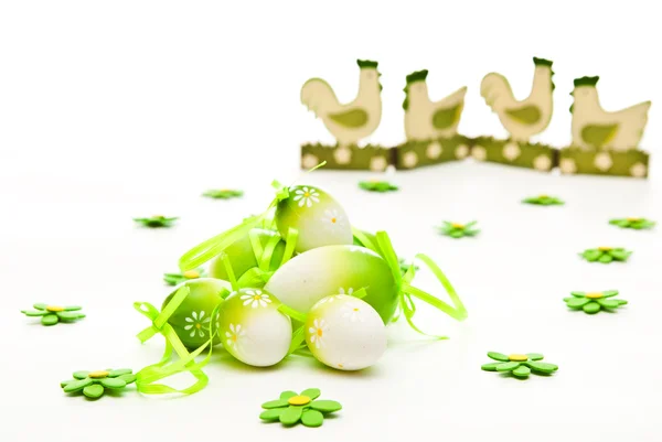 Húsvéti tojás és csirke — Stock Fotó