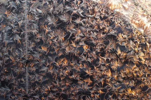 bir pencere, ayaz desenleri