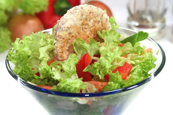 Mixed salad with toast — Stock Photo, Image