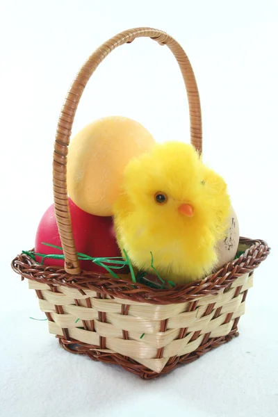 Easter basket with eggs and chick — Stock Photo, Image