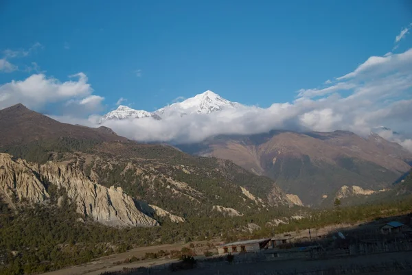 Avond in de bergen. Nepal — Stockfoto