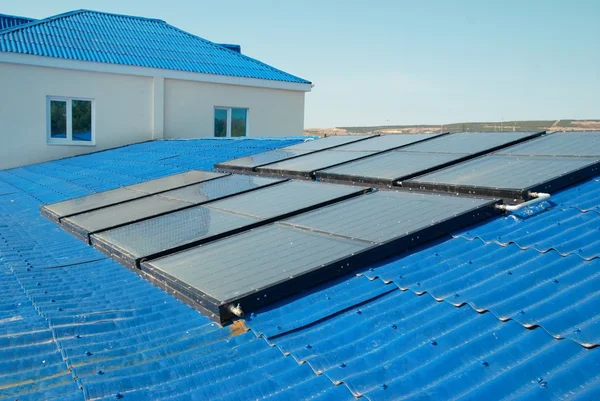 Solar water heating system — Stock Photo, Image