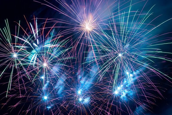 Фейерверк, салют
.