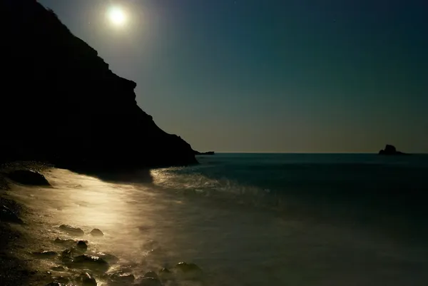 満月の夜の海 — ストック写真