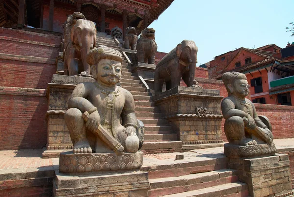 Antiguas estatuas budistas — Foto de Stock
