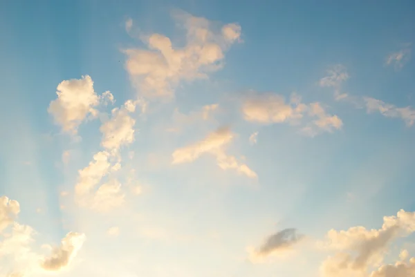 일출입니다. 구름과 하늘 — 스톡 사진