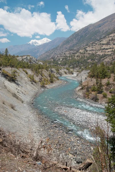 Marsyangdi rivier, tibet. — Stockfoto