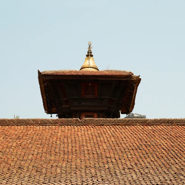 Techo del templo de la ciudad de Baktaphur — Foto de Stock