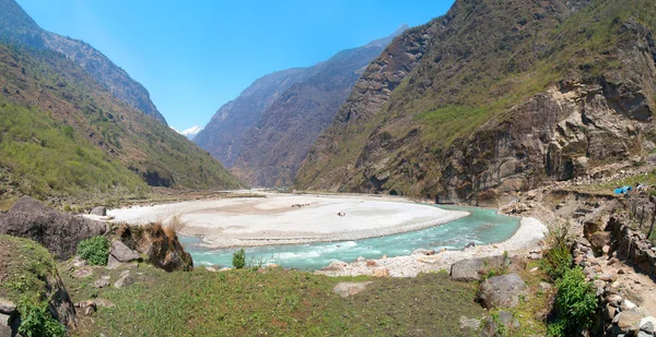 Panorama del río Marsyangdi — Foto de Stock