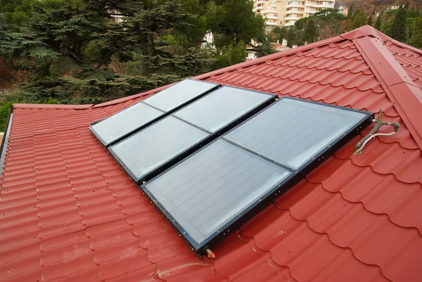 System ogrzewania solarne. — Zdjęcie stockowe