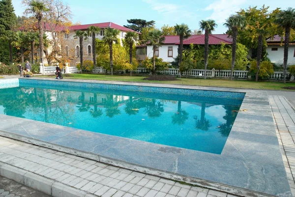 Hermosa piscina . — Foto de Stock