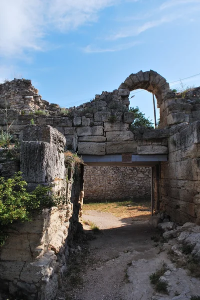 Ruiny starověkého chersones. Brána — Stock fotografie