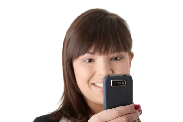 Бизнесмен, использующая мобильный телефон — стоковое фото