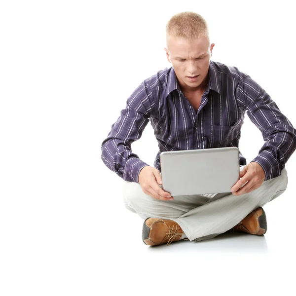 Mann mit Laptop — Stockfoto