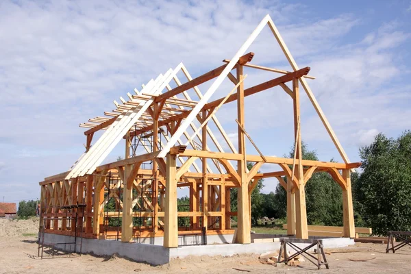 Экологический деревянный дом — стоковое фото