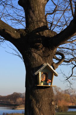 Tree shrine clipart