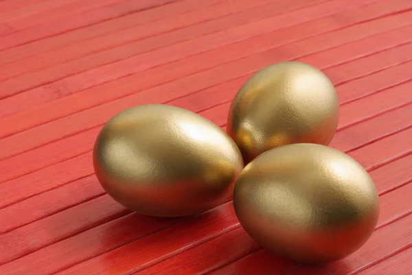 Złote jaja — Zdjęcie stockowe