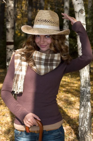 Retrato da menina em um chapéu — Fotografia de Stock