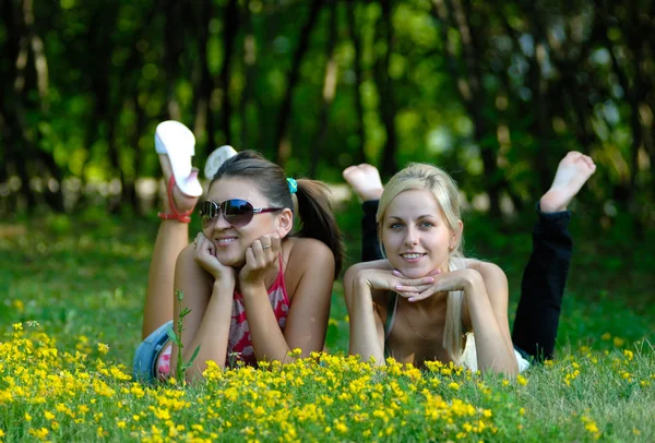 Girls in park — Stock Photo, Image