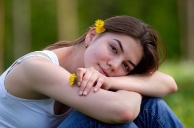 dandelions kızla