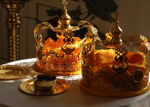 Coroane pentru ceremonia de nuntă Fotografie de stoc