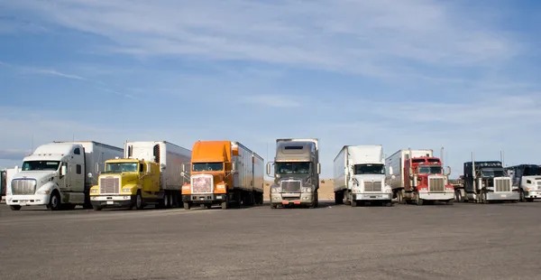 Rigs in a row — Stock Photo, Image