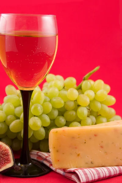 Wine, cheese and fruits — Stock Photo, Image