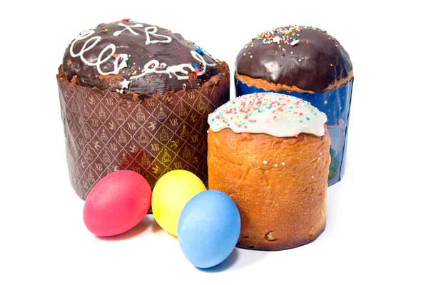 Easter cake and colourful easter eggs — Stock Photo, Image