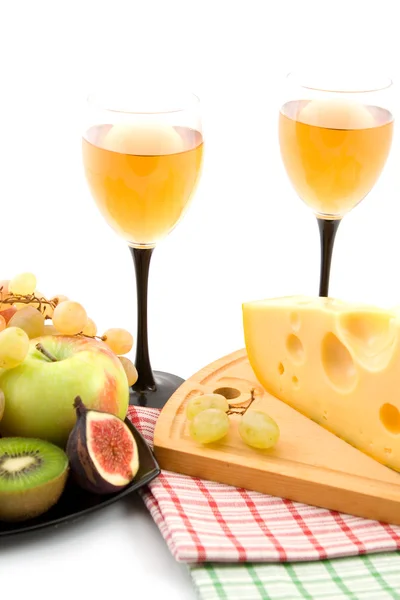Wein, Käse und Früchte — Stockfoto