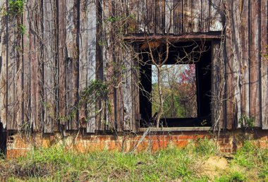 Old Tobacco Barn clipart