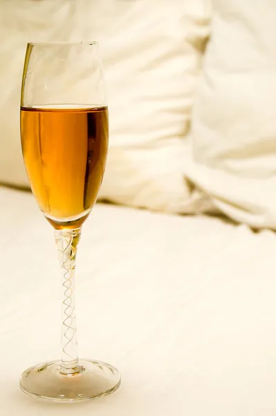 Wine in Bed — Stock Photo, Image