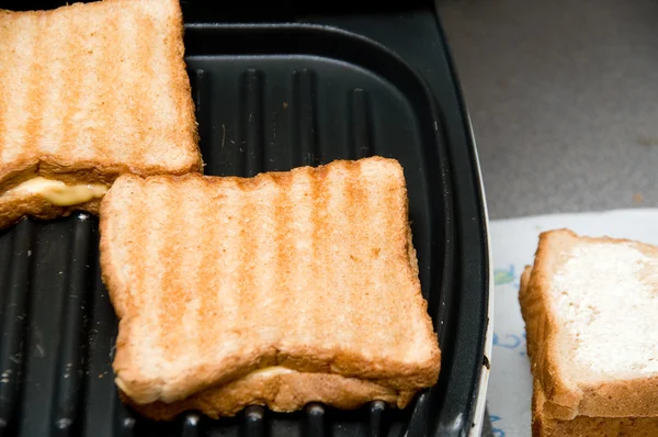 Izgara peynir sandviç — Stok fotoğraf