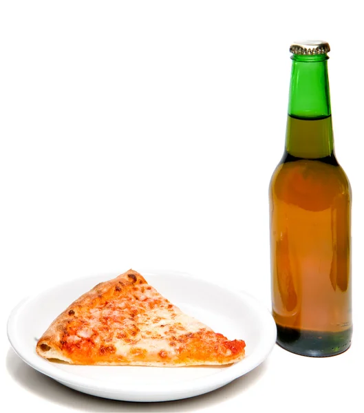 Pizza et bière — Photo