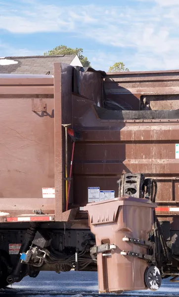 Çöp kamyonu — Stok fotoğraf