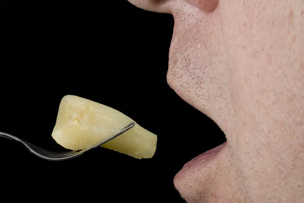 Man eten een perzik — Stockfoto