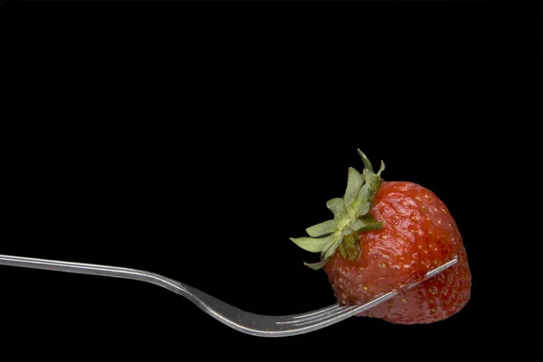 Jordbær på gaffel – stockfoto