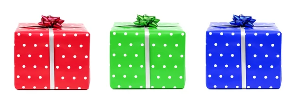 Kırmızı, yeşil ve mavi hediyeler — Stok fotoğraf