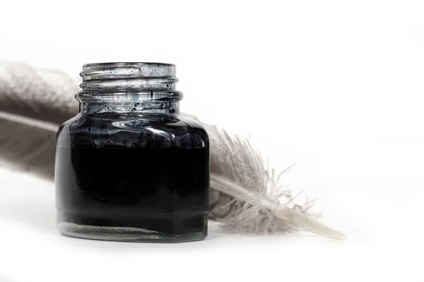 Inkwell and quill — Stock Photo, Image