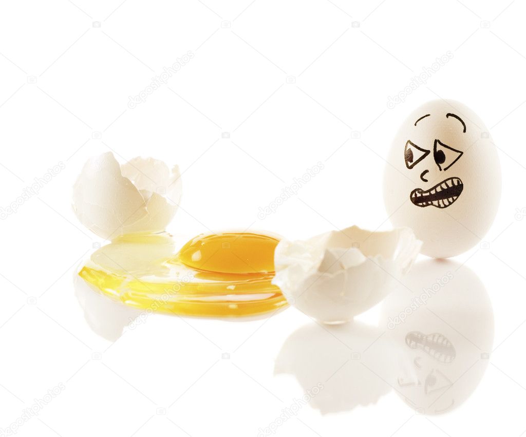 Egg is scared as it sees dead friend