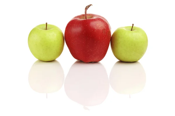 Drie appels — Stockfoto