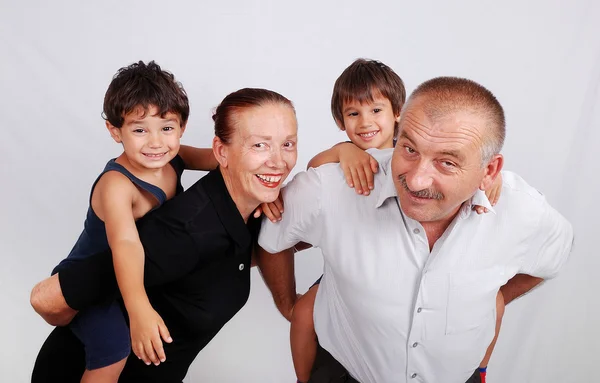 Grandparends and grandsons, happy scene — Stock Photo, Image