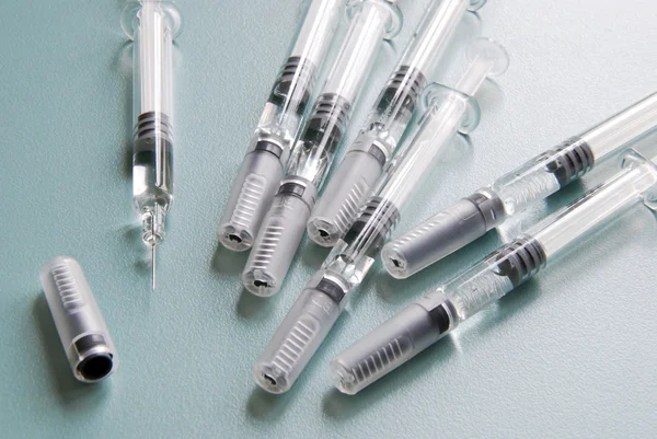 Vacinação com seringas — Fotografia de Stock