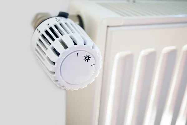 Ogrzewanie z termostatem — Zdjęcie stockowe