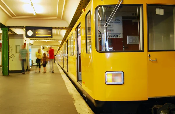 Berliin metro istasyonu — Stok fotoğraf