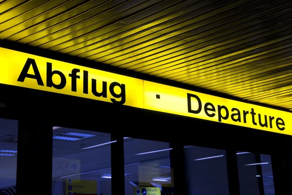 Abflug departures — Stock Photo, Image