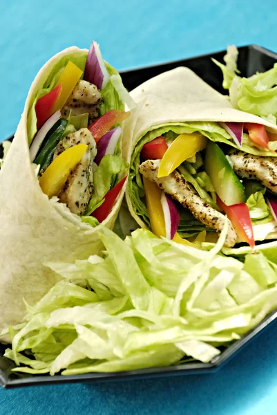 Csirke saláta pakolások — Stock Fotó